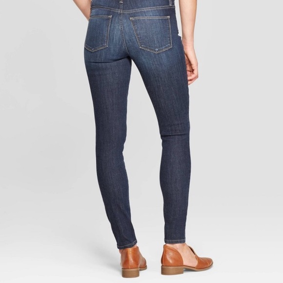 High rise jeans - Picture 2 of 3